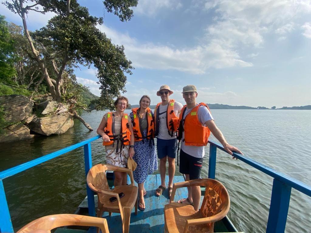 Mount View Hotell Polonnaruwa Exteriör bild
