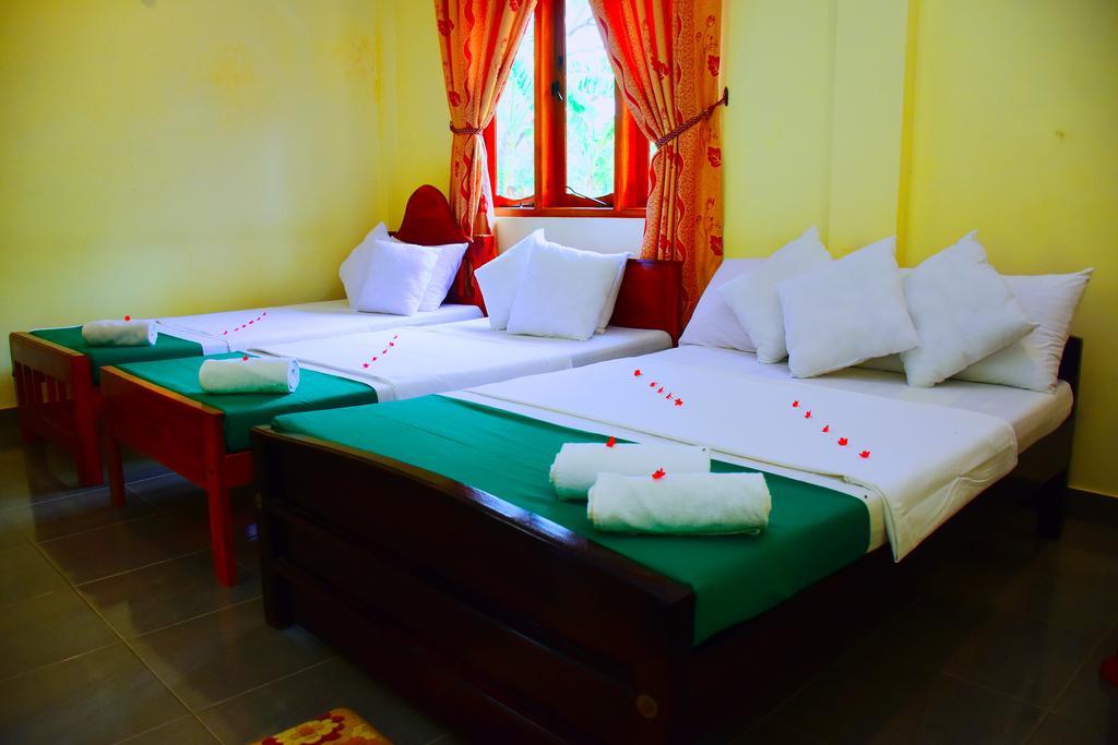 Mount View Hotell Polonnaruwa Exteriör bild